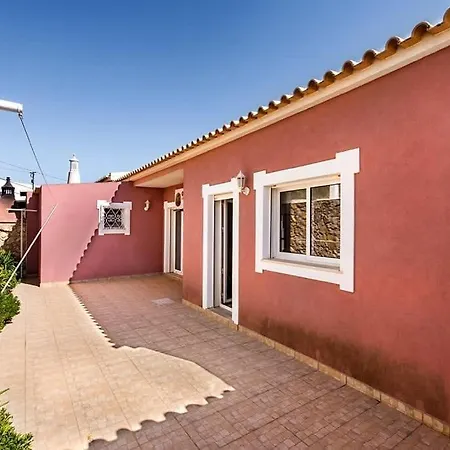 Casa Dos Pais - Fabulous 2 Bedroom House With Private Pool And Great Views