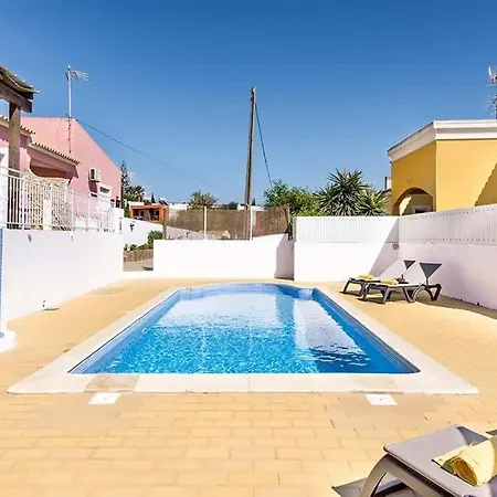Casa Dos Pais - Fabulous 2 Bedroom House With Private Pool And Great Views Semesterbostad *