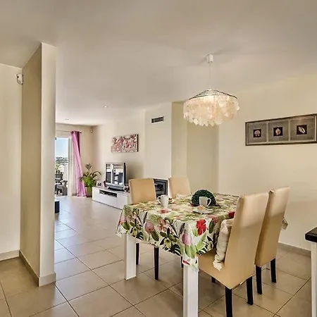 Casa Dos Pais - Fabulous 2 Bedroom House With Private Pool And Great Views Vakantiehuis *
