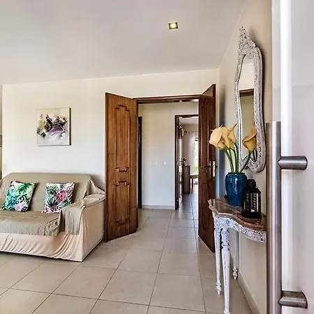 Casa Dos Pais - Fabulous 2 Bedroom House With Private Pool And Great Views Casa de Férias