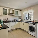 Дом отдыха Casa Dos Pais - Fabulous 2 Bedroom House With Private Pool And Great Views Gale (Albufeira)