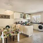 Casa Dos Pais - Fabulous 2 Bedroom House With Private Pool And Great Views *