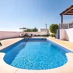 Casa Dos Pais - Fabulous 2 Bedroom House With Private Pool And Great Views 度假居