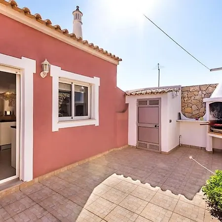 Tatil Evi Casa Dos Pais - Fabulous 2 Bedroom House With Private Pool And Great Views