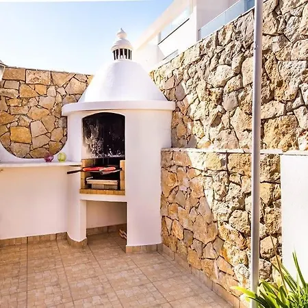 Casa Dos Pais - Fabulous 2 Bedroom House With Private Pool And Great Views Casa vacanze Gale (Albufeira)