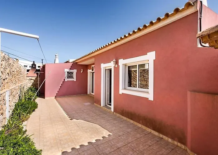 Casa Dos Pais - Fabulous 2 Bedroom House With Private Pool And Great Views