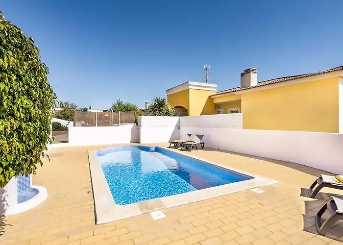 Casa Dos Pais - Fabulous 2 Bedroom House With Private Pool And Great Views Tatil Evi
