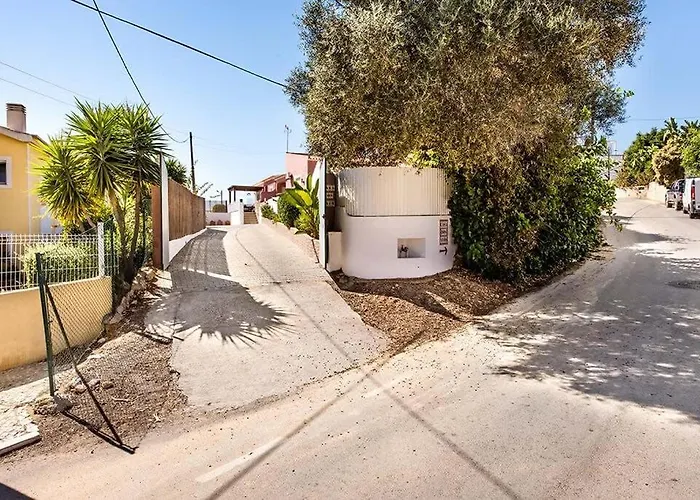Casa Dos Pais - Fabulous 2 Bedroom House With Private Pool And Great Views