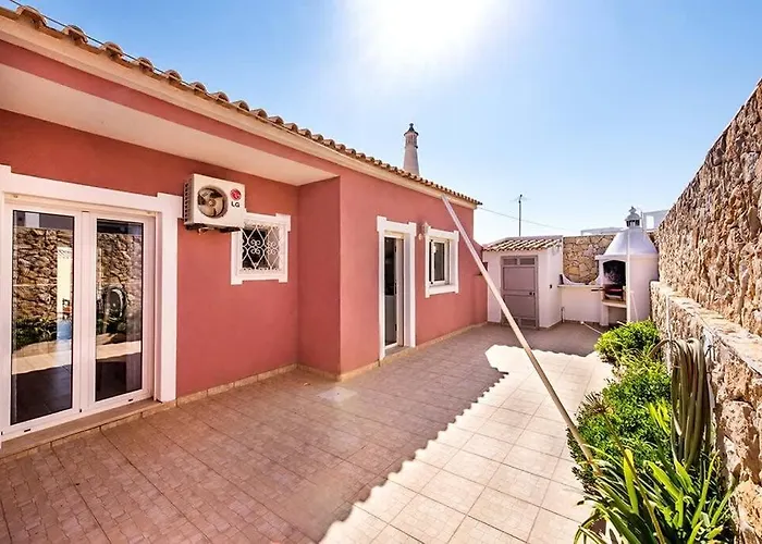 Casa Dos Pais - Fabulous 2 Bedroom House With Private Pool And Great Views *