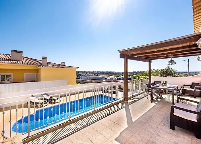 Casa Dos Pais - Fabulous 2 Bedroom House With Private Pool And Great Views Tatil Evi *