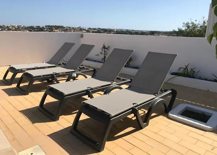 Casa Dos Pais - Fabulous 2 Bedroom House With Private Pool And Great Views Tatil Evi